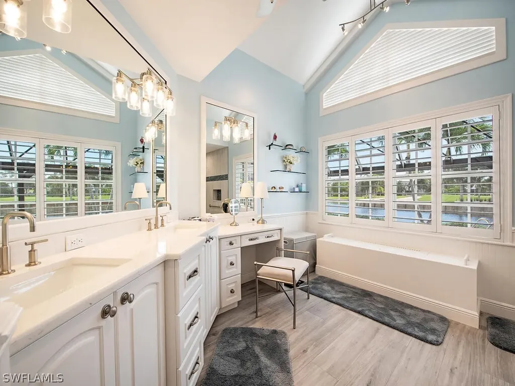 47 Grey Wing Point Naples FL 34113