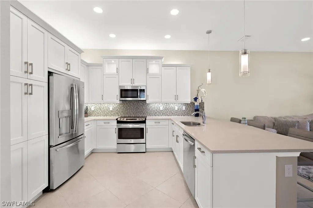13398 Silktail Drive Naples FL 34109