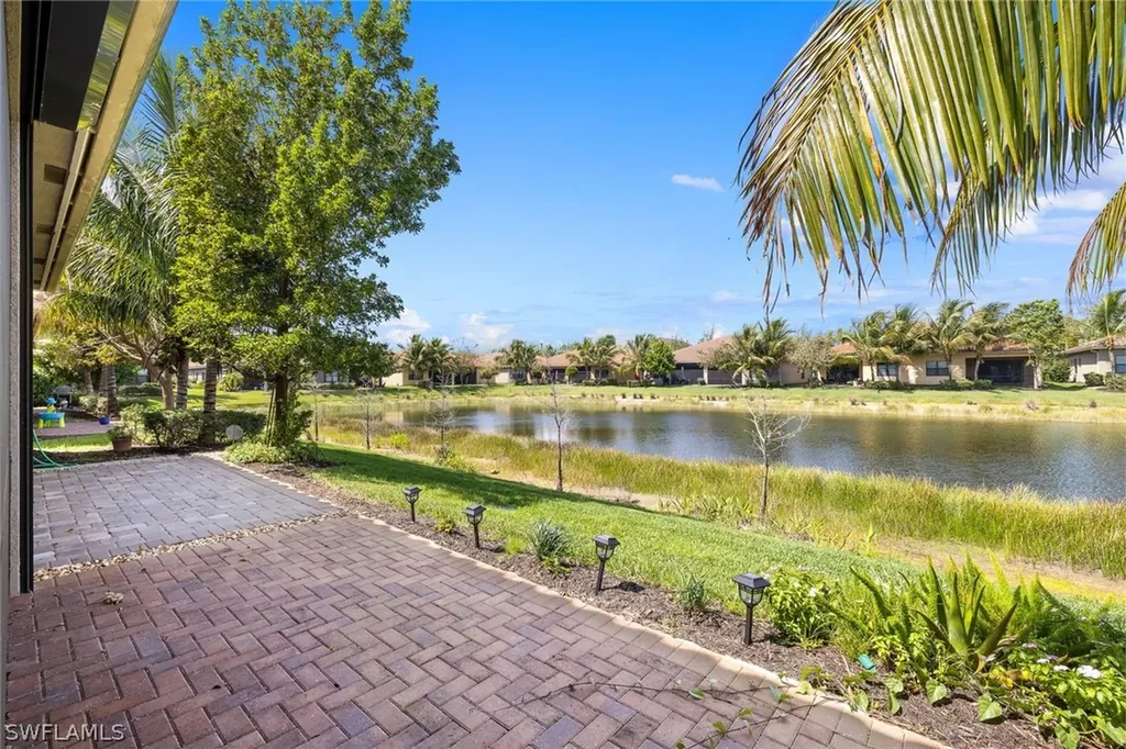 13398 Silktail Drive Naples FL 34109