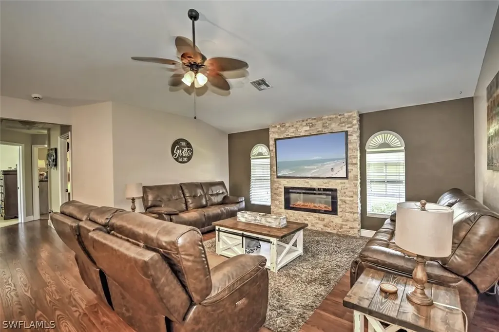 1936 NE 4th Terrace Cape Coral FL 33909