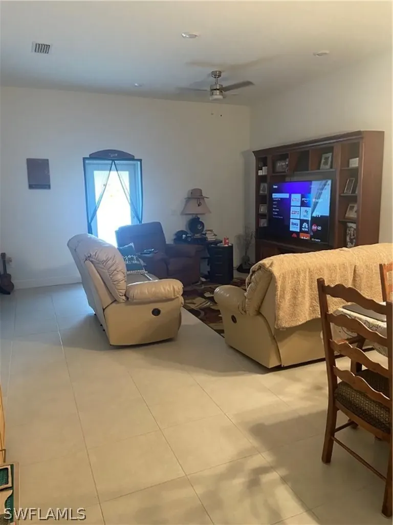 2817/2819 Skyline Boulevard Cape Coral FL 33914