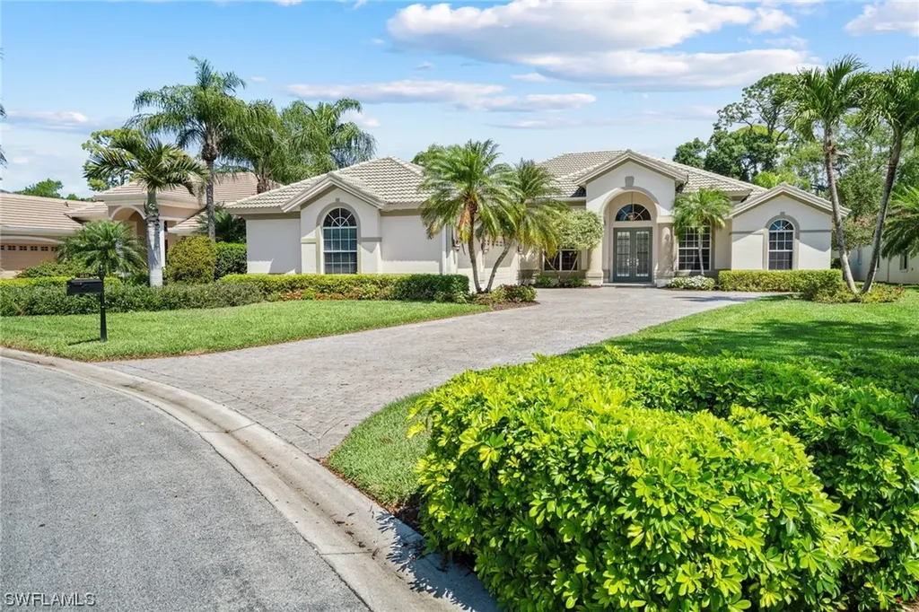 1631 Manchester Court Naples FL 34109