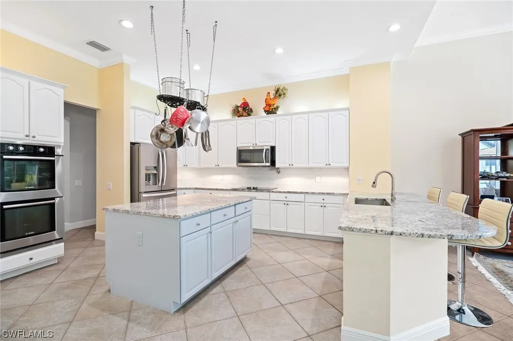 1631 Manchester Court Naples FL 34109