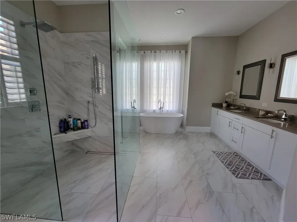 3326 Cerrito Court Naples FL 34109