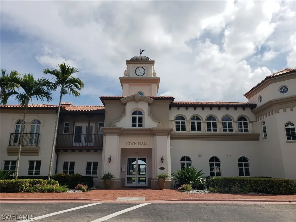3326 Cerrito Court Naples FL 34109