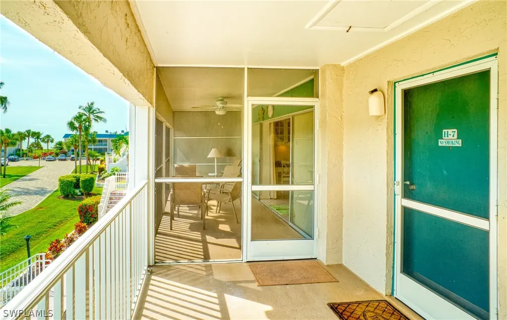 827 E Gulf Drive Sanibel FL 33957