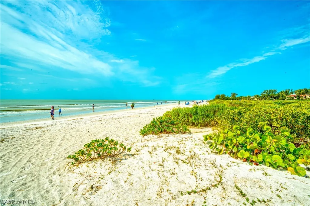 827 E Gulf Drive Sanibel FL 33957