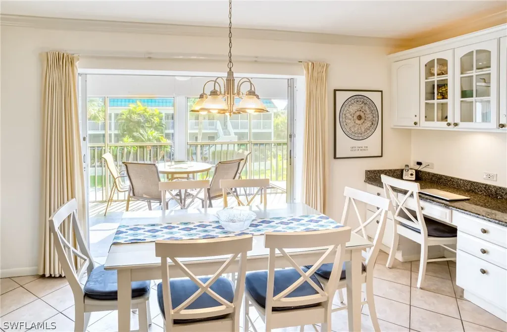 827 E Gulf Drive Sanibel FL 33957