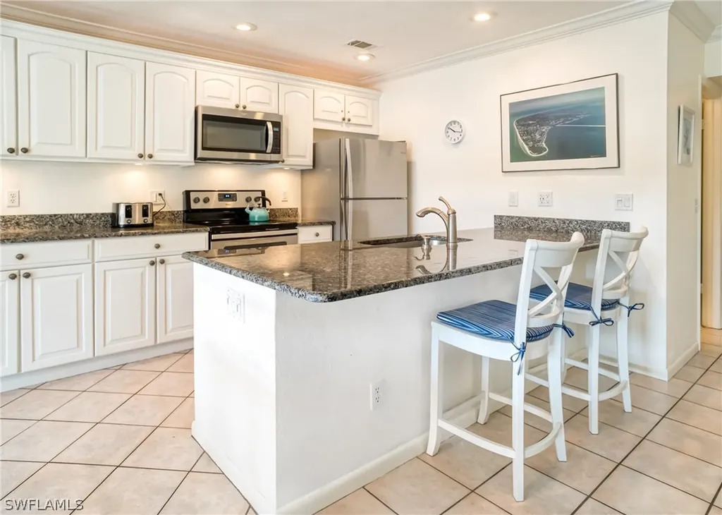 827 E Gulf Drive Sanibel FL 33957
