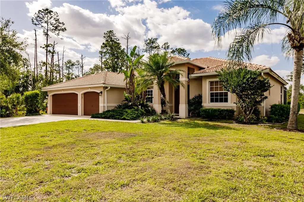 Naples FL, 2080 24TH Avenue NE