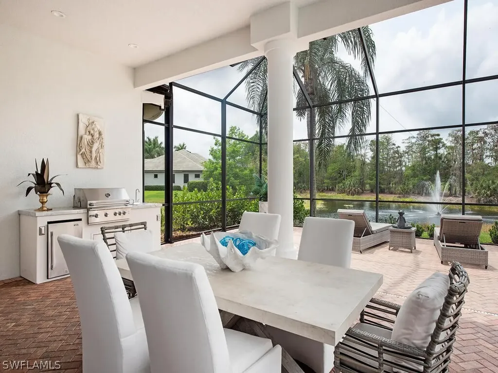 2947 Mona Lisa Boulevard Naples FL 34119