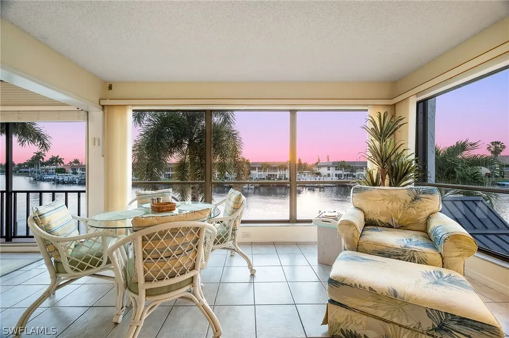 4218 SE 20th Place Cape Coral FL 33904