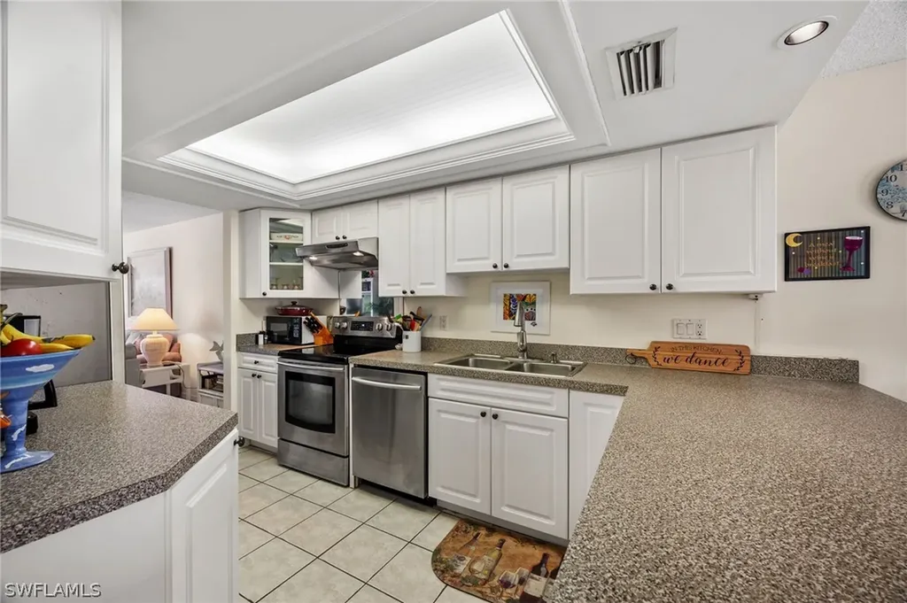 4218 SE 20th Place Cape Coral FL 33904