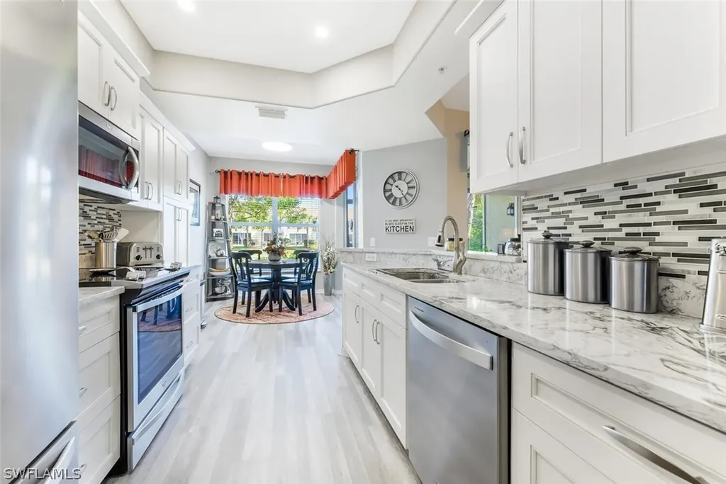 Naples FL, 1280 Henley Street, Unit 1603