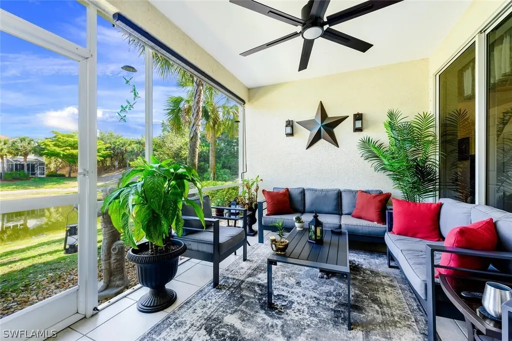 1280 Henley Street Naples FL 34105