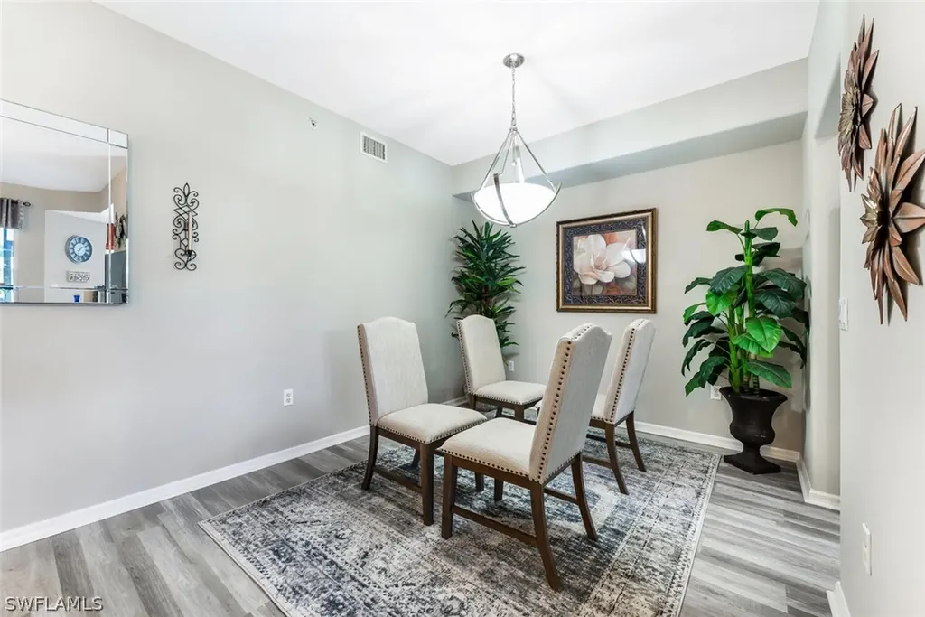 1280 Henley Street Naples FL 34105