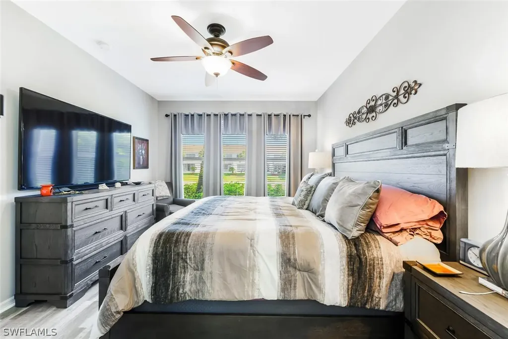 1280 Henley Street Naples FL 34105