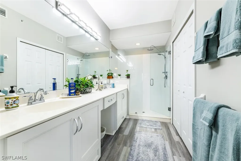 1280 Henley Street Naples FL 34105