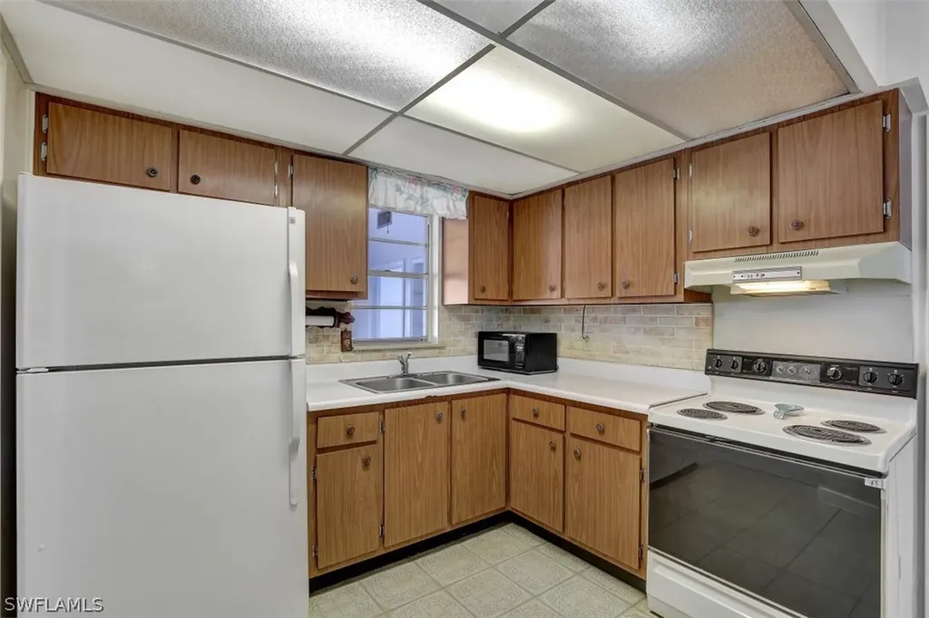 2177 Barry Drive Fort Myers FL 33907