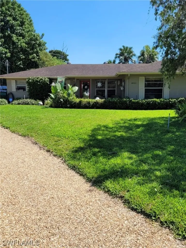4050 32nd Avenue SW Naples FL 34116