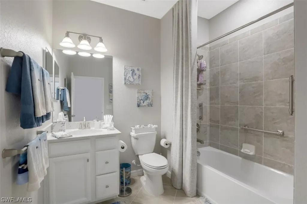 17260 Cherrywood Court Bonita Springs FL 34135
