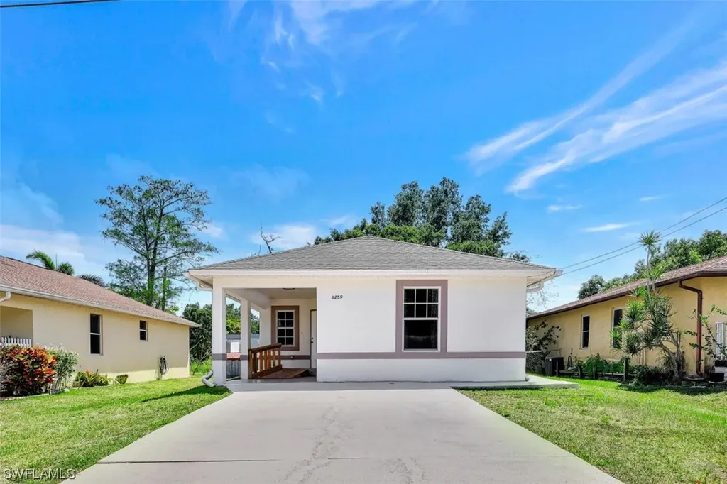 3250 Cottage Grove Avenue Naples FL 34112