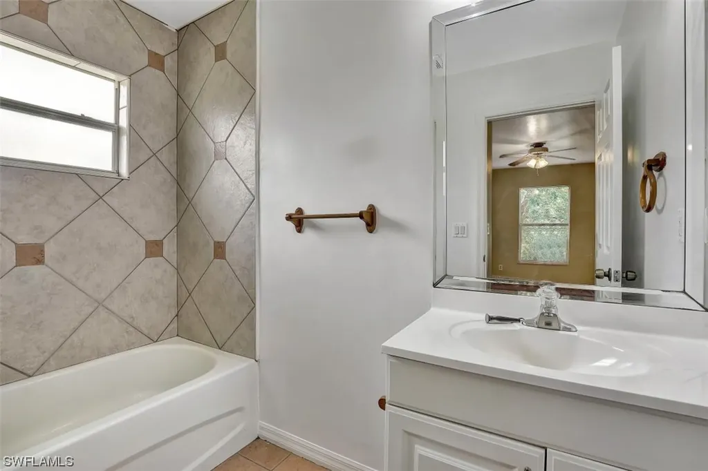 3250 Cottage Grove Avenue Naples FL 34112