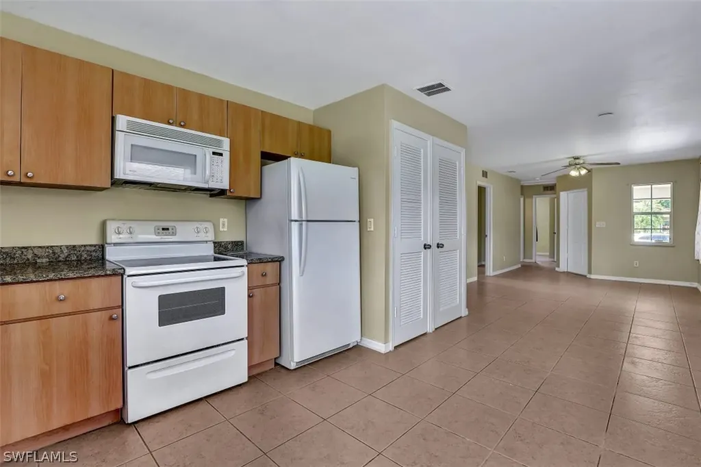 3250 Cottage Grove Avenue Naples FL 34112