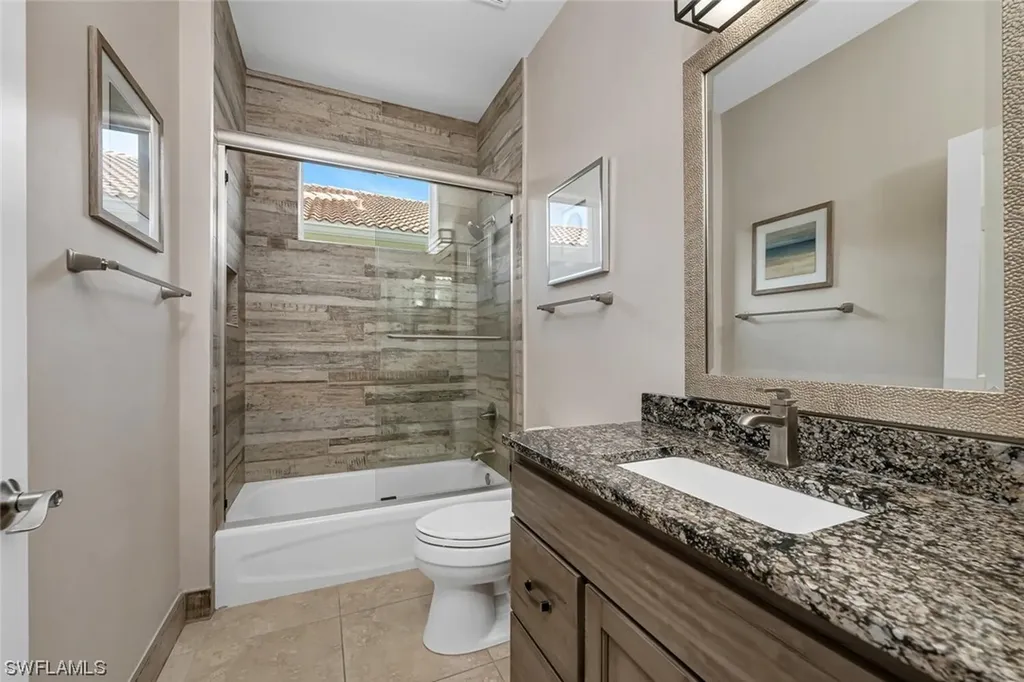 4805 Cerromar Drive Naples FL 34112