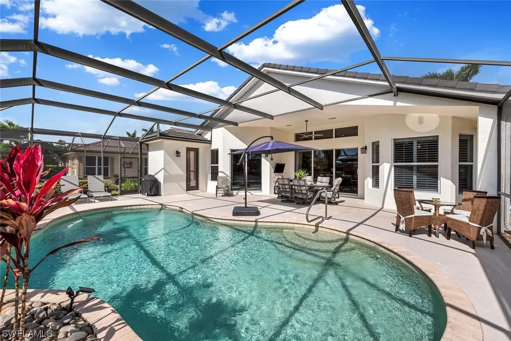 4805 Cerromar Drive Naples FL 34112