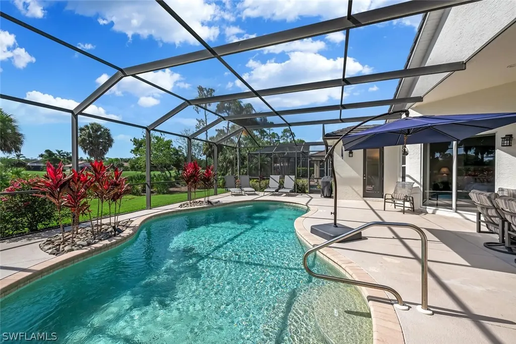 4805 Cerromar Drive Naples FL 34112
