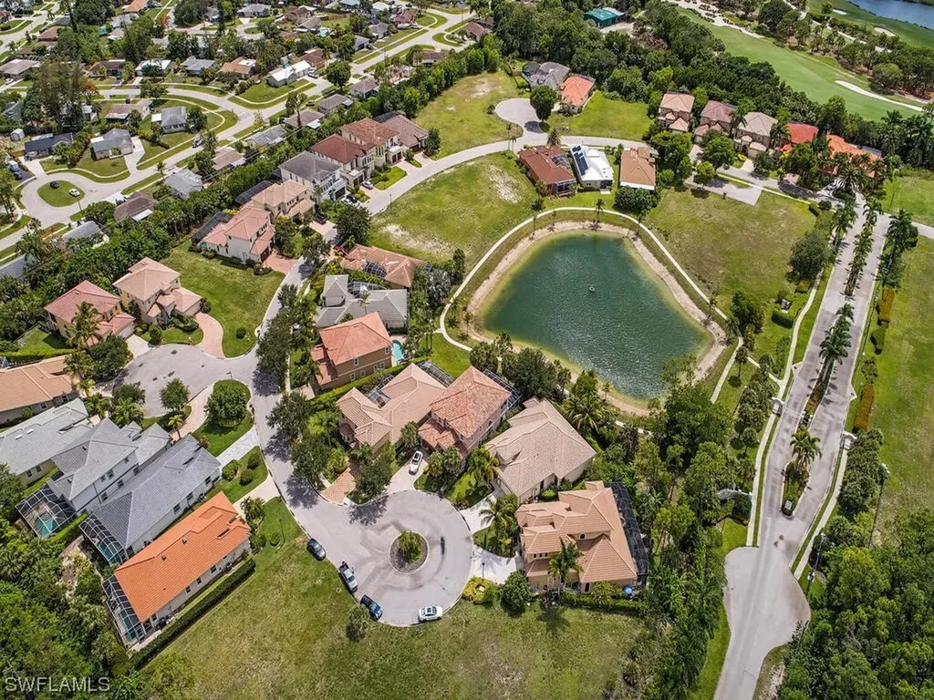 2844 Coco Lakes Drive Naples FL 34105