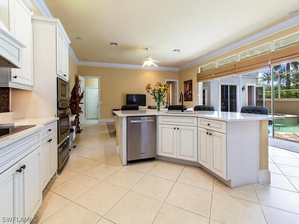 2844 Coco Lakes Drive Naples FL 34105