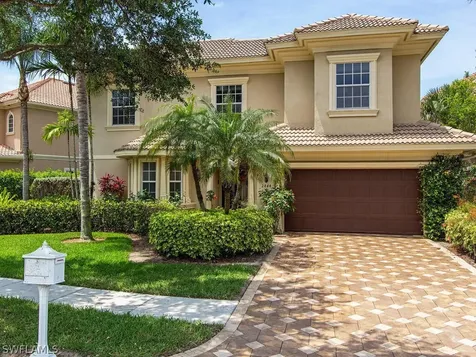 2844 Coco Lakes Drive Naples FL 34105