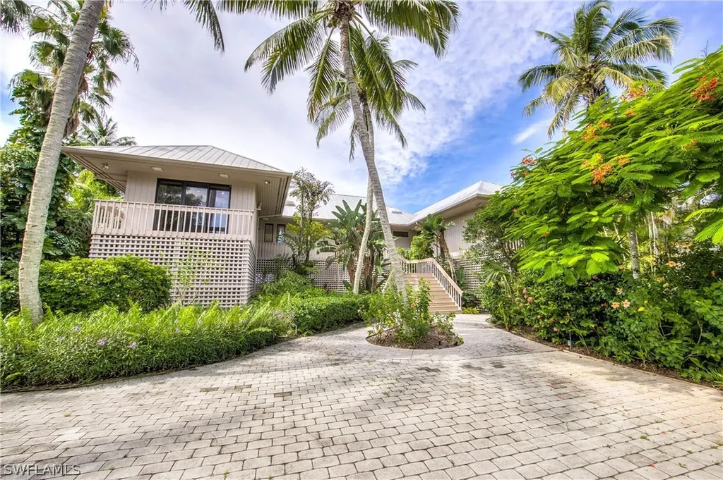 5075 Joewood Drive Sanibel FL 33957