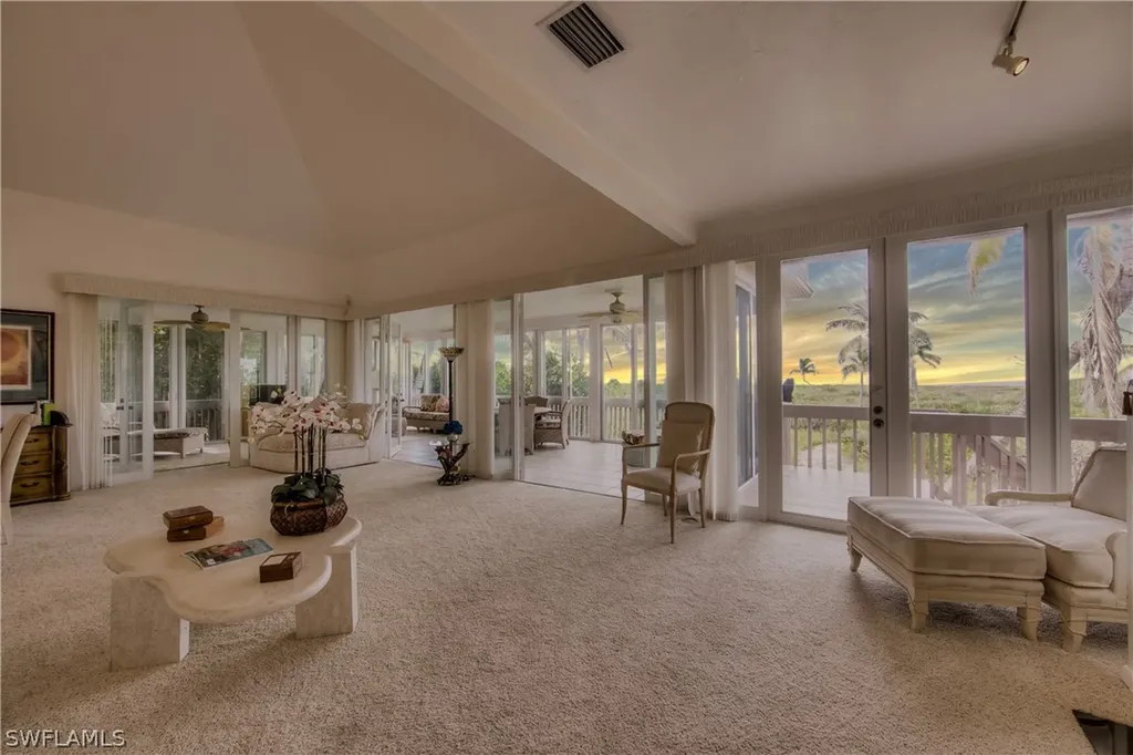 5075 Joewood Drive Sanibel FL 33957