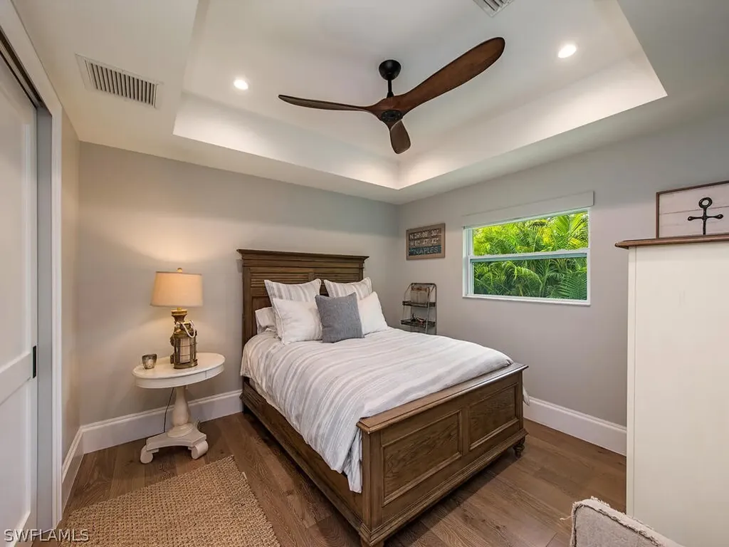 4881 West Boulevard Naples FL 34103
