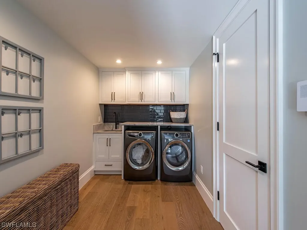 4881 West Boulevard Naples FL 34103