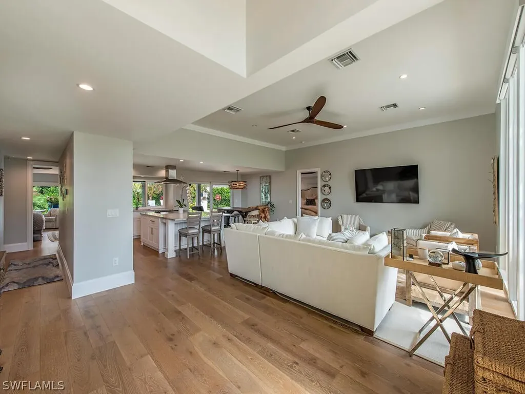 4881 West Boulevard Naples FL 34103