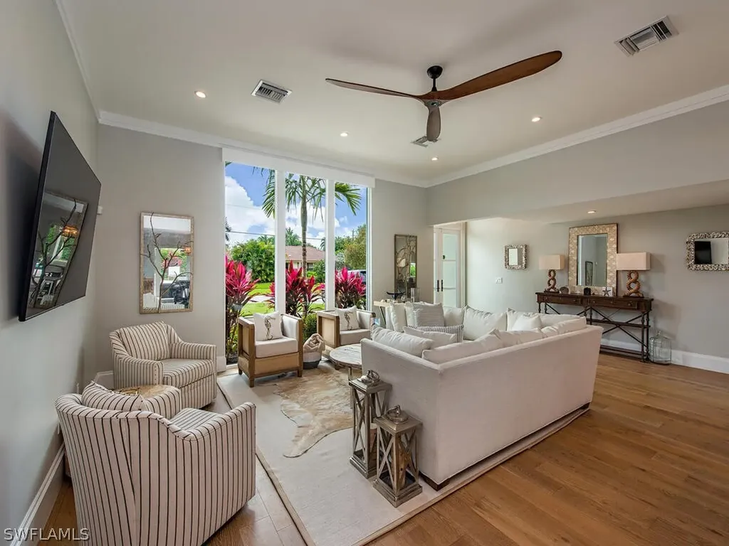 4881 West Boulevard Naples FL 34103