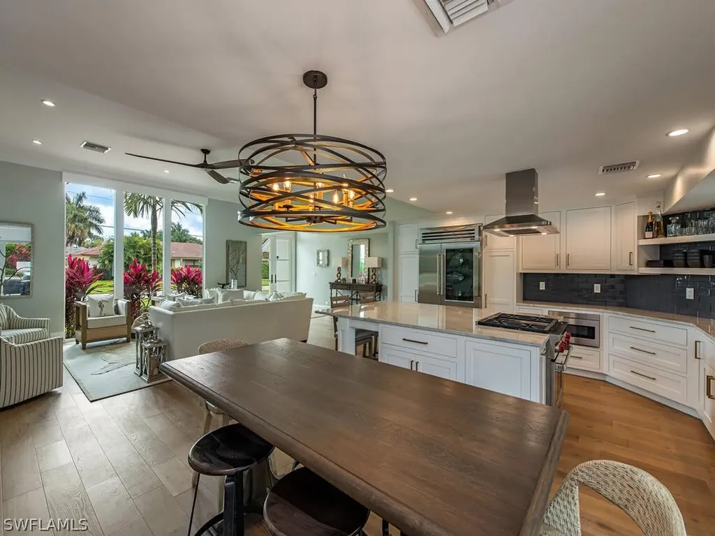 4881 West Boulevard Naples FL 34103