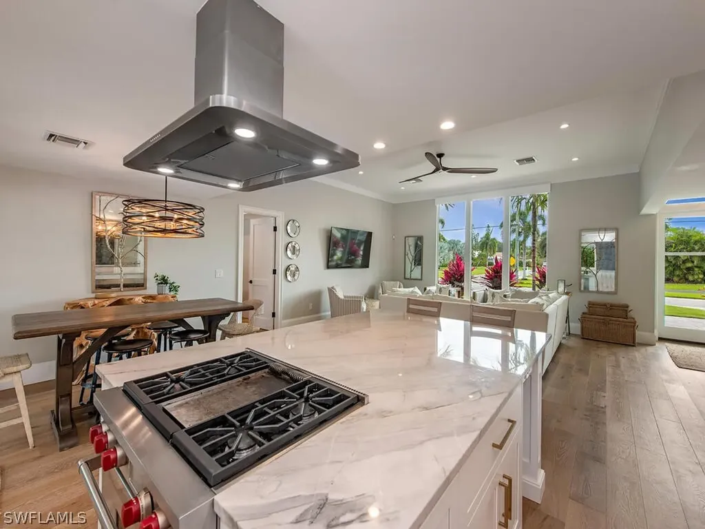 4881 West Boulevard Naples FL 34103