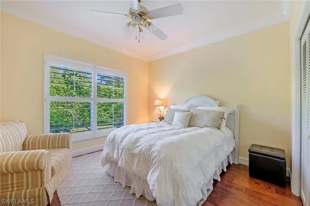 2109 Laguna Way Naples FL 34109