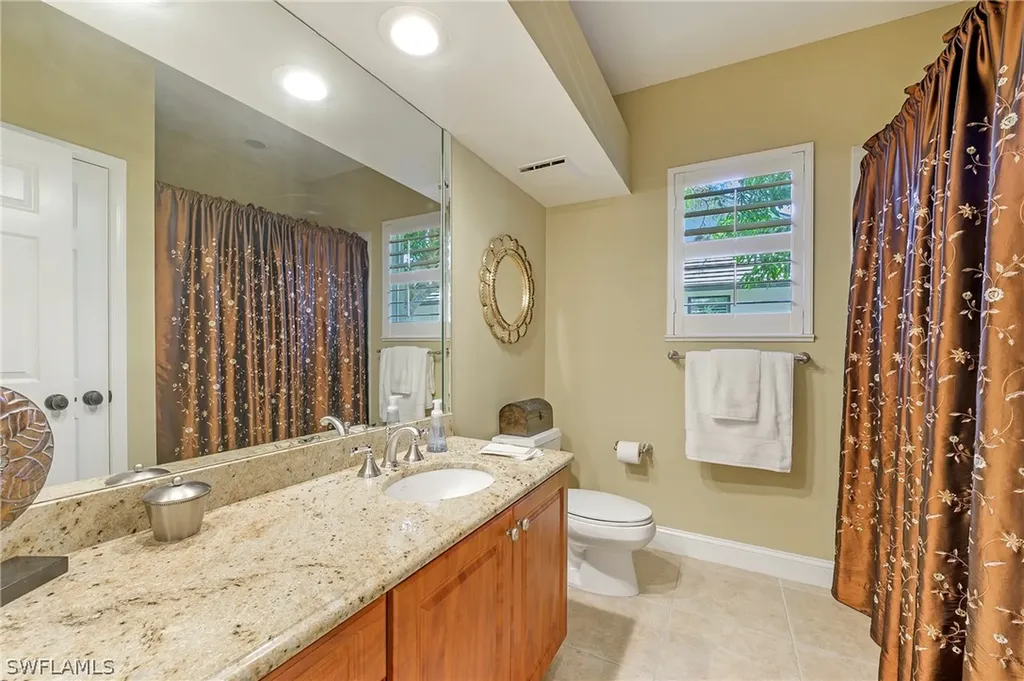 2109 Laguna Way Naples FL 34109