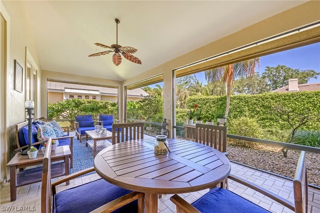 2109 Laguna Way Naples FL 34109