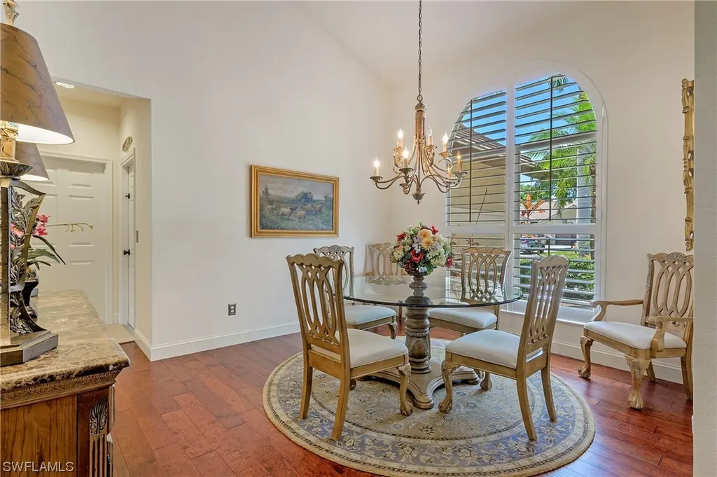 2109 Laguna Way Naples FL 34109
