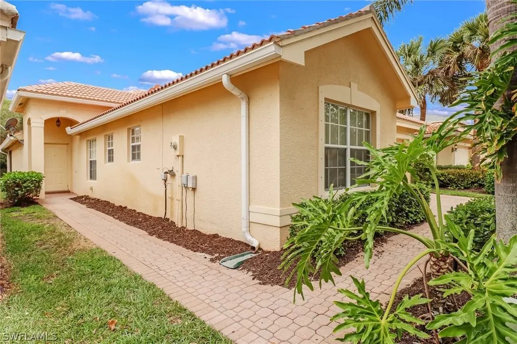 1583 Windamere Lane Naples FL 34119