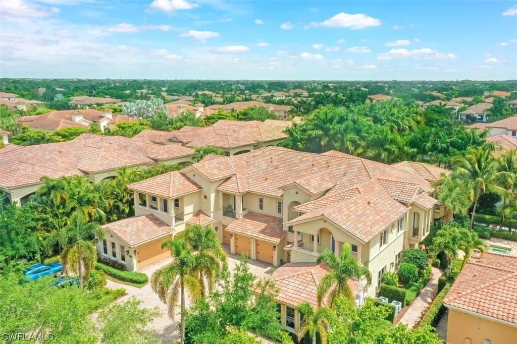 2305 Residence Circle Naples FL 34105