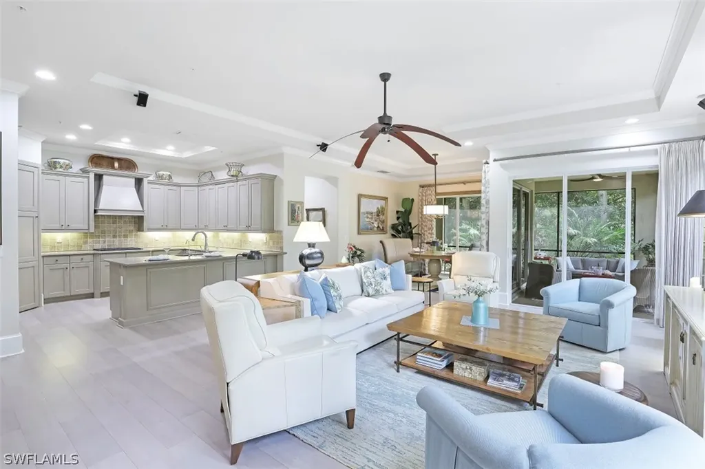 2305 Residence Circle Naples FL 34105