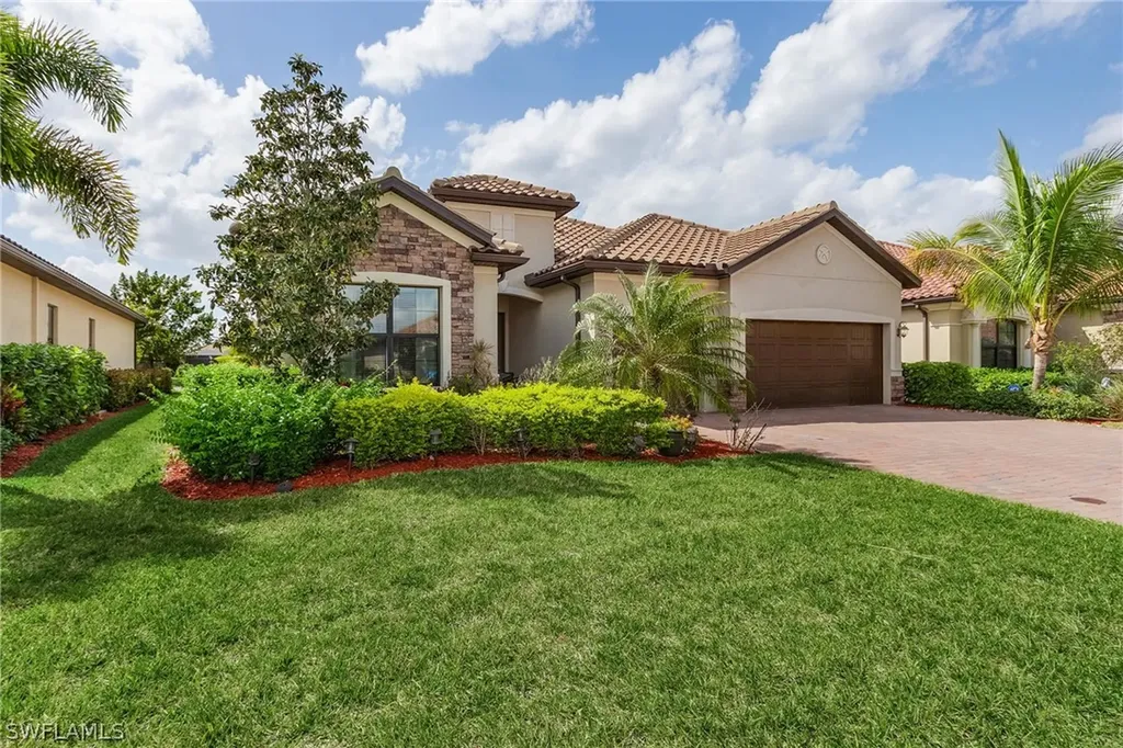 28094 Kerry Court Bonita Springs FL 34135
